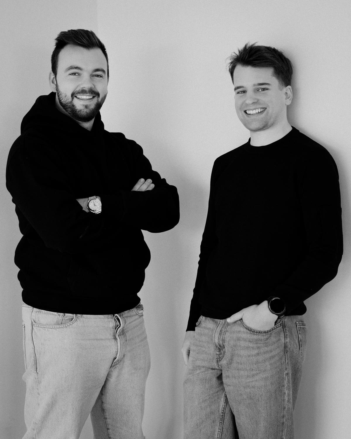 Mathis en Michiel van dig. samen op de foto